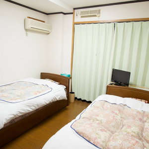 Hotel A-Yard cazare Ome