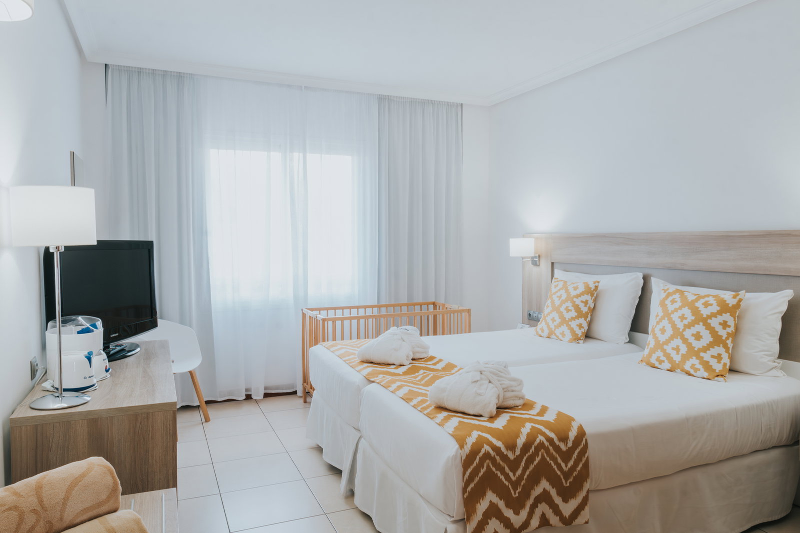 dal travel Landmar Costa Los Gigantes Family Resort