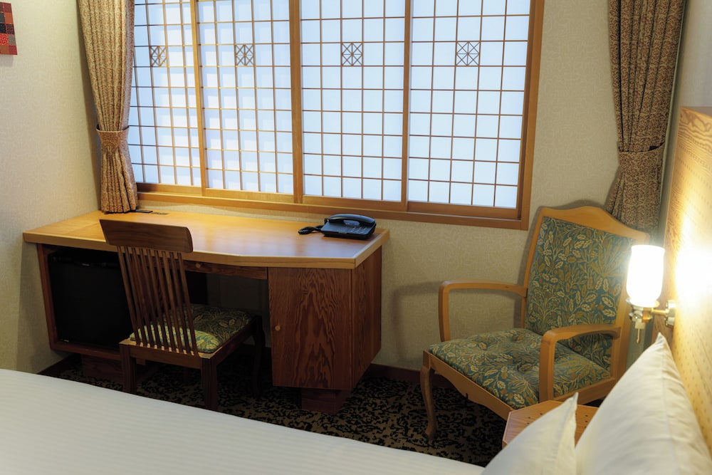 Jr Kyushu Hotel Blossom Oita