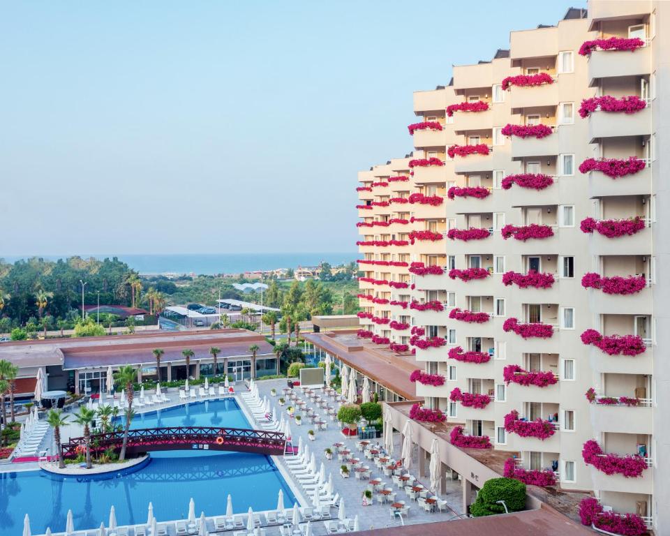 Hotel Grand Park Lara