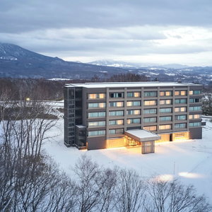 Hotel Hinode Hills Niseko Village, Curio Collection By Hilton cazare Niseko Town