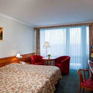 Hotel Ensana Thermal Hévíz Health Spa Hotel cazare Heviz