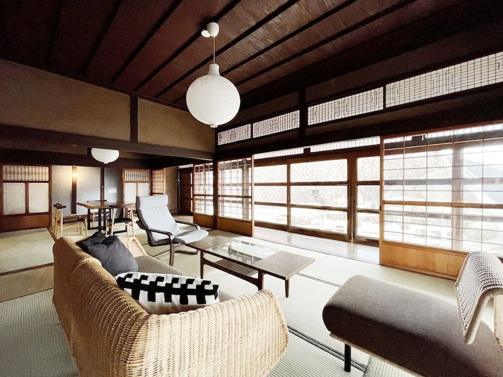 Hotel Hayase House