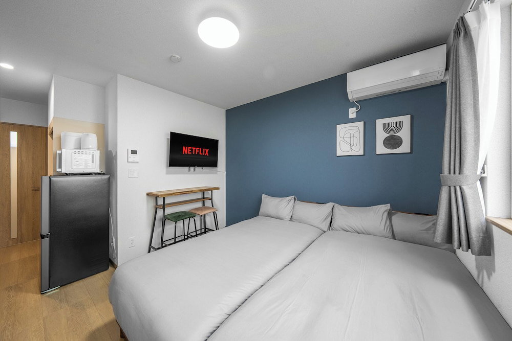 Hotel Charmant 1B