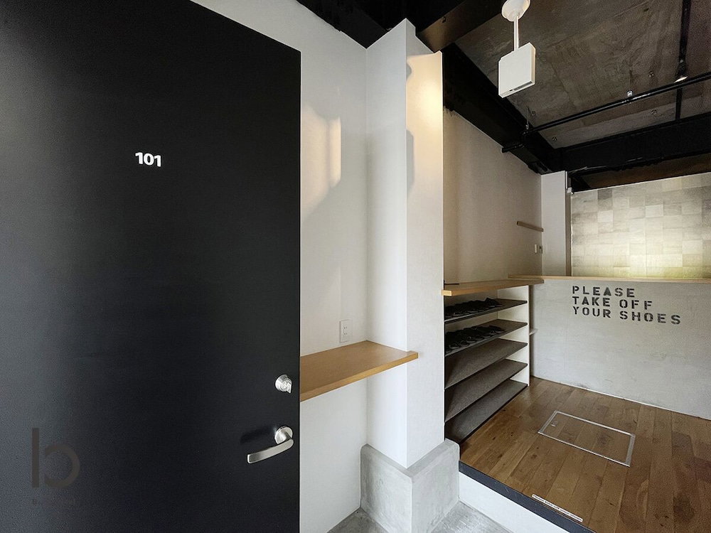 Bhotel Kaniwasou