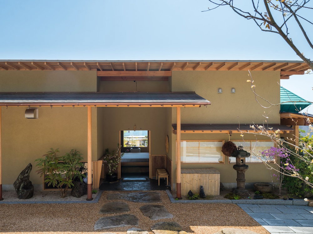 Hotel Miyajima Bextutei Hatagosakura