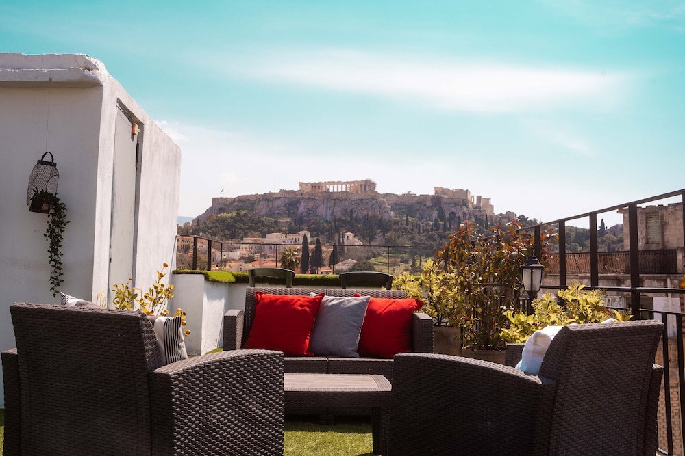 The Athens Edition Luxury Suites