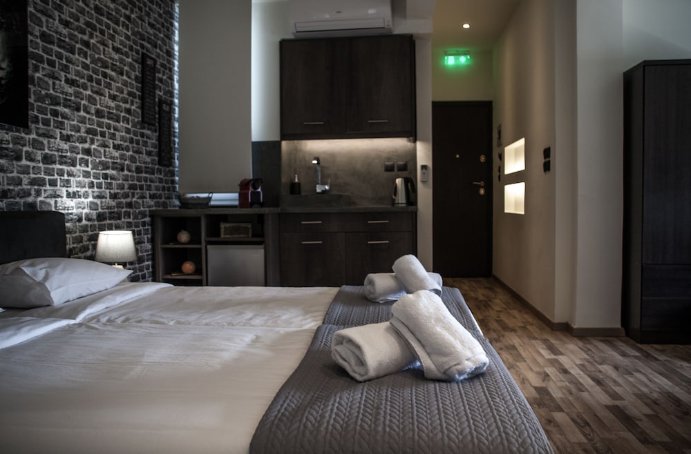 dal travel The Athens Edition Luxury Suites
