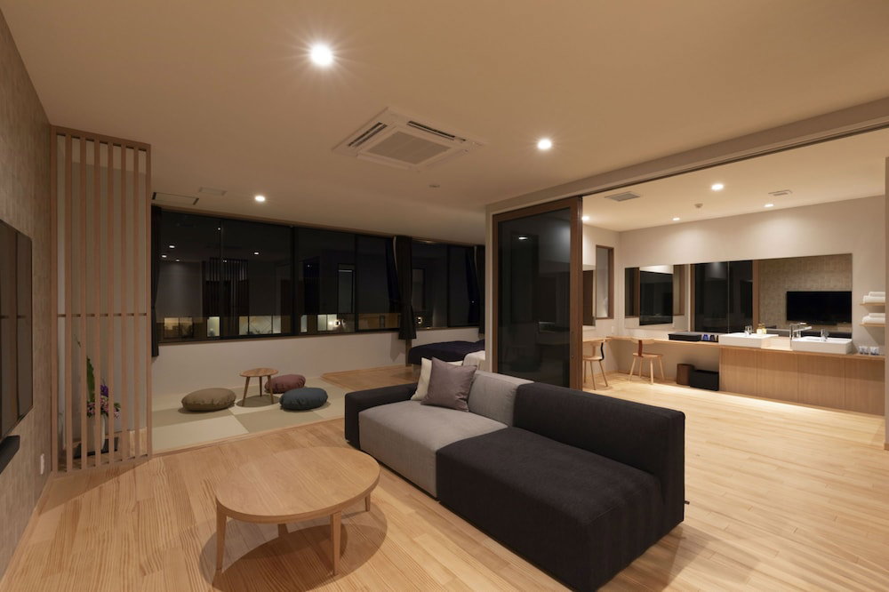 Hotel Miyajima Hanarenoyado Ibuku
