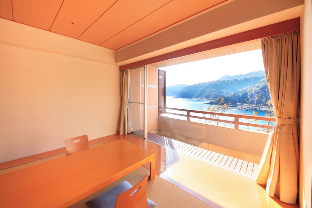 Pleasure Resort Izu Akazawa Onsen (Akazawa Onsen Hotel)