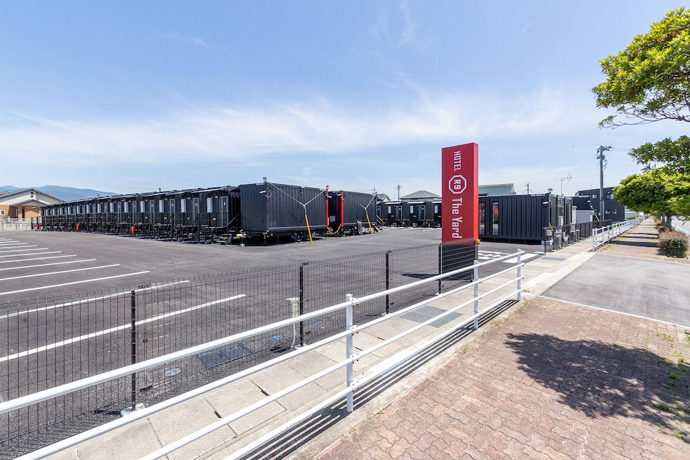 Hotel Hotel R9 The Yard Omura