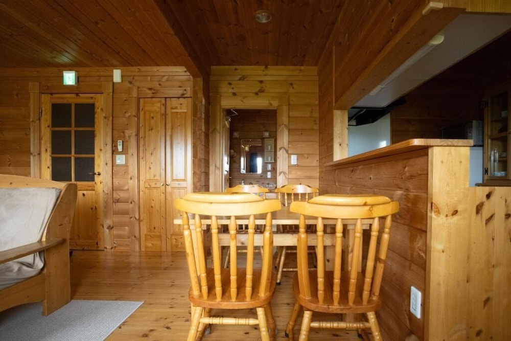 Hotel Powder Hut