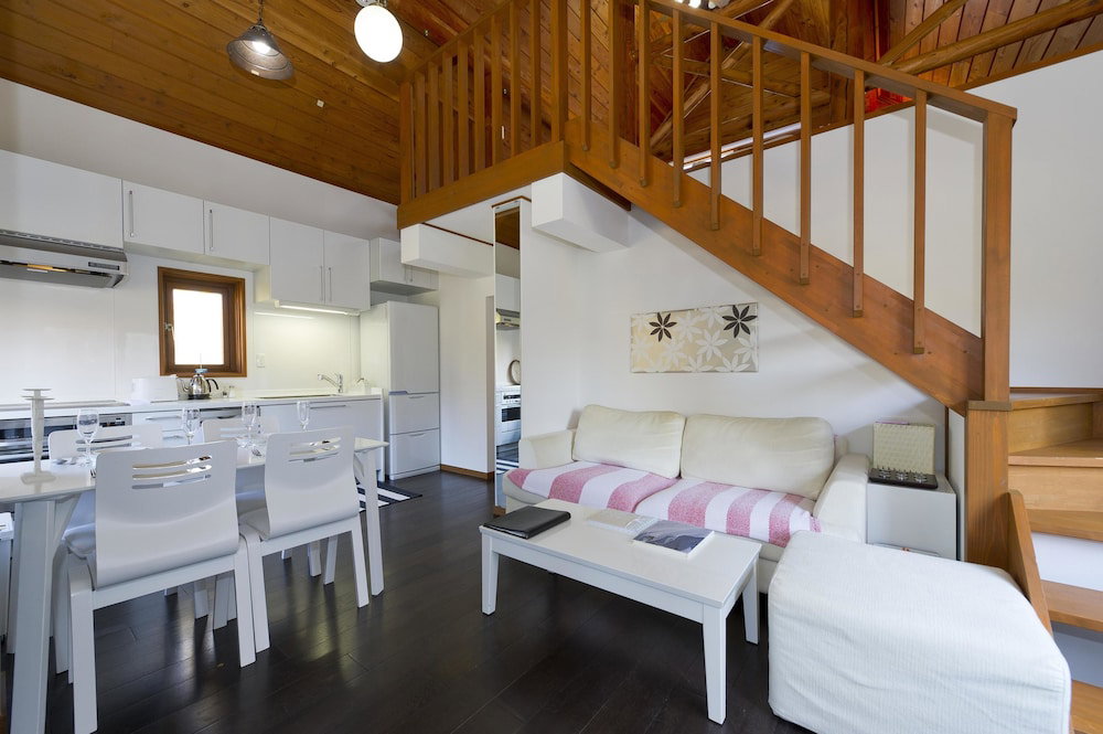 Hotel Nupuri Cottage