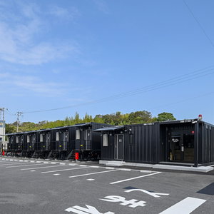 Hotel Hotel R9 The Yard Shikokuchuo cazare Shikokuchuo