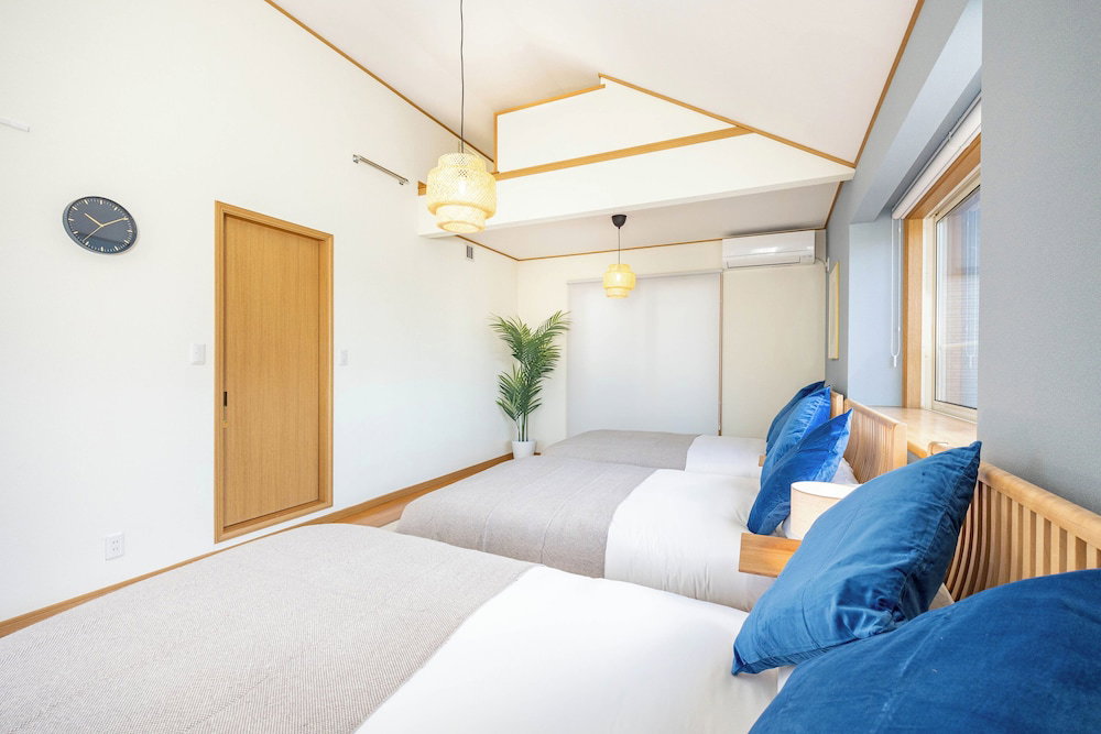 Seaside House-The Blue-