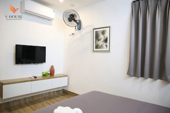 Hotel V House 5 Serviced Apartment