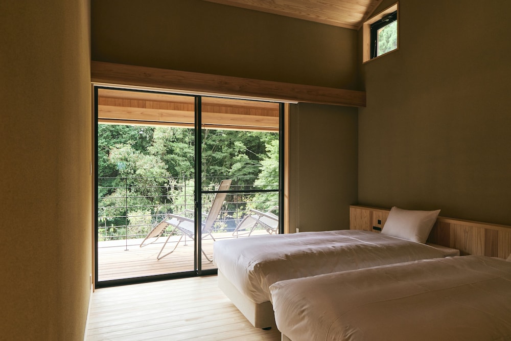 Geospot Motohakone C