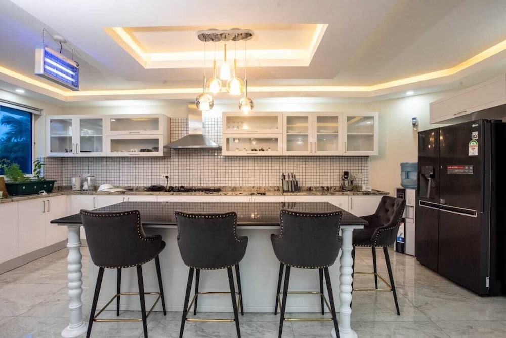 Hotel Nyali Luxury Suites