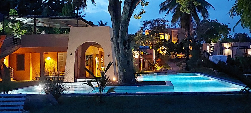 Hotel Al Mahali Villas