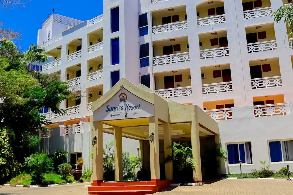 Hotel Sunrise Resort Apartments & Spa