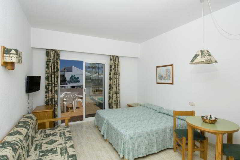 dal travel Universal Aparthotel Elisa