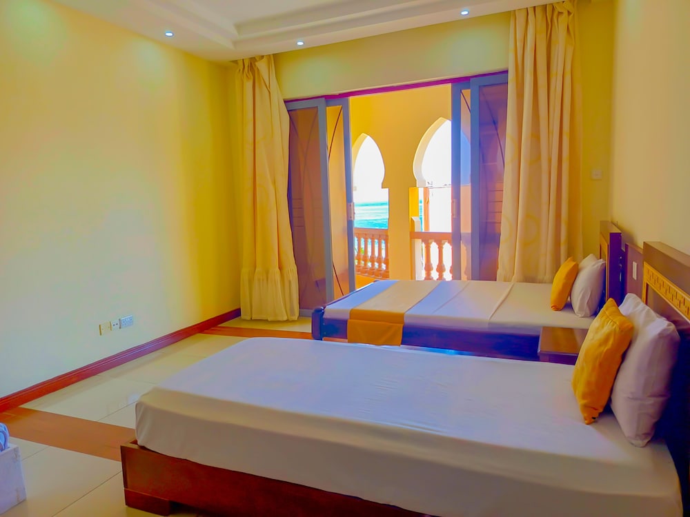 Hotel Ishara Beachfront Homes And Suites