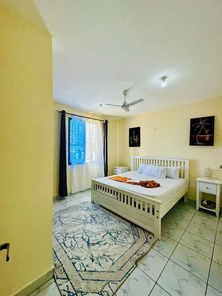Hotel Zahra Apartments Bamburi