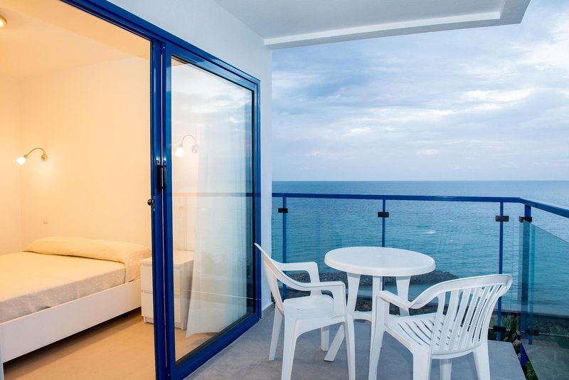Apartamentos Caribes 1