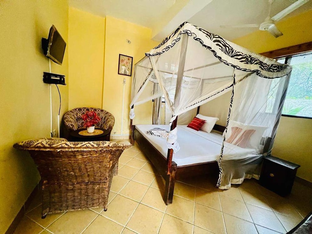 Hotel Charming And Remarkable15-Bed Villa In Diani Beach