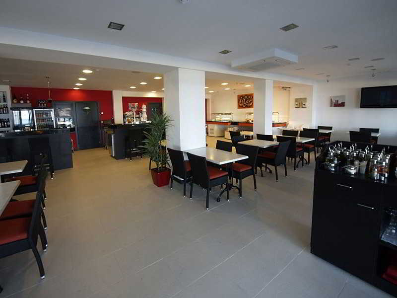 Sauló Beach Hotel