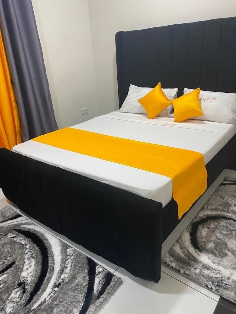 Hotel Lux Suites Jsb Apartments Bamburi