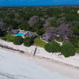 Hotel Coral Cove Diani Treehouses cazare Diani Beach