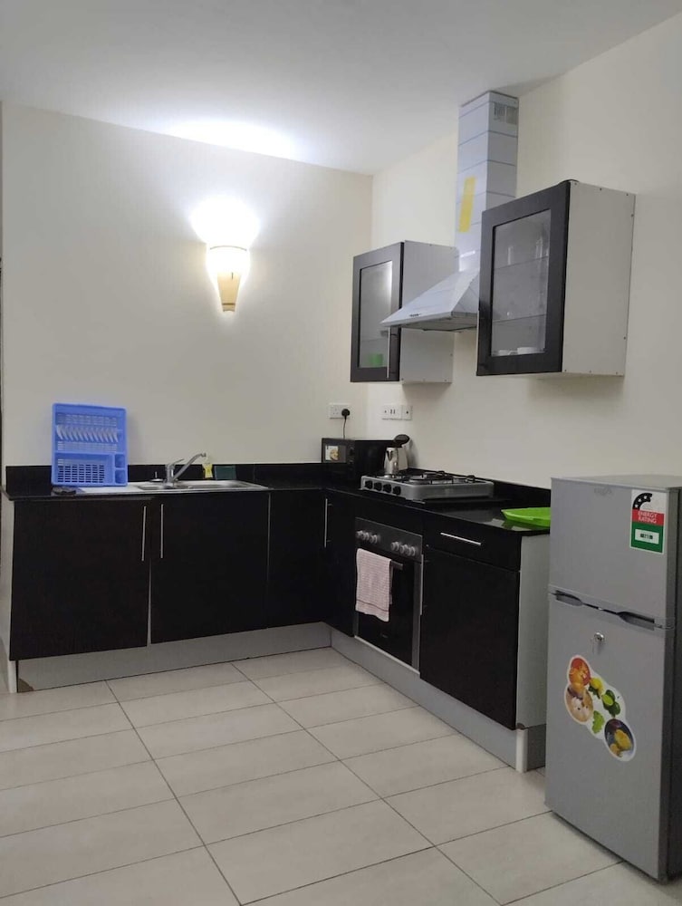 Hotel Lux Suites Golden Sun Studio Apartments