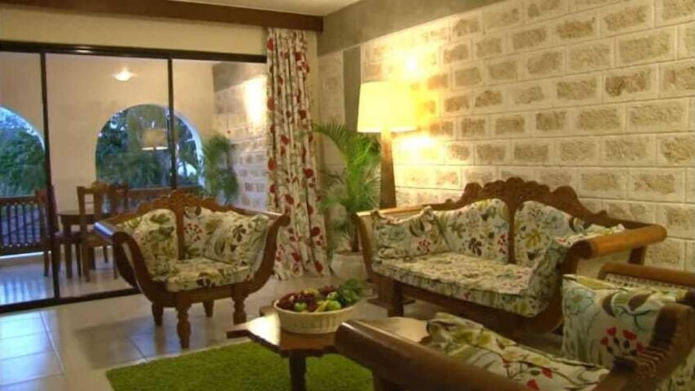 Hotel Lotfa Resort Diani