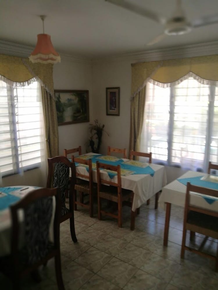 Hotel Punda Milia Paradise Hotel Shanzu