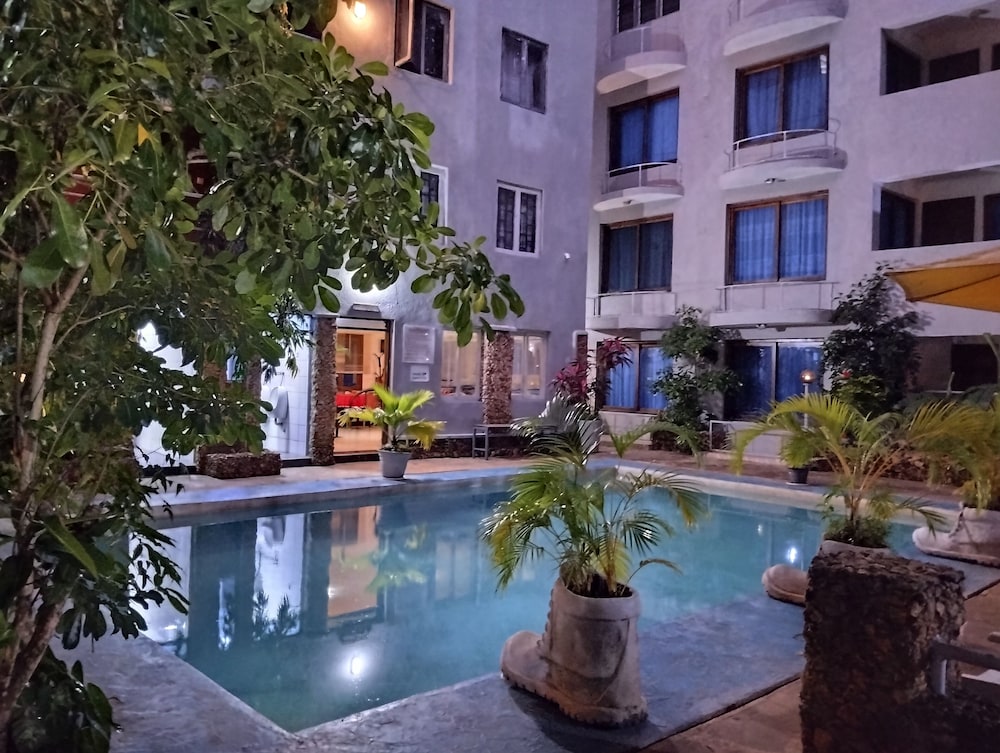 Hotel Rock Galana Holiday Apartments
