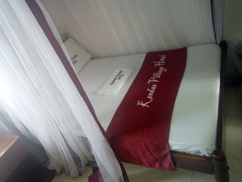 Hotel Kendas Village