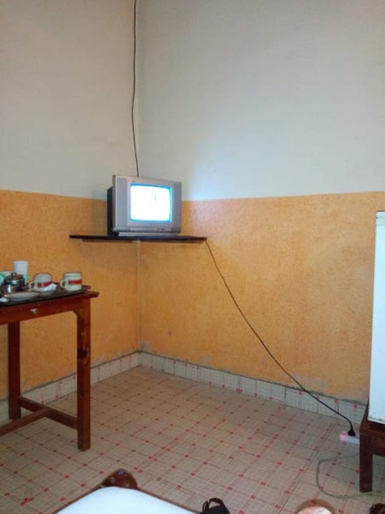 Ropaka Hotel