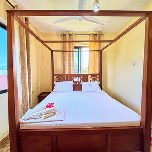 Sejur Goldstone Hotel vacanta Diani Beach