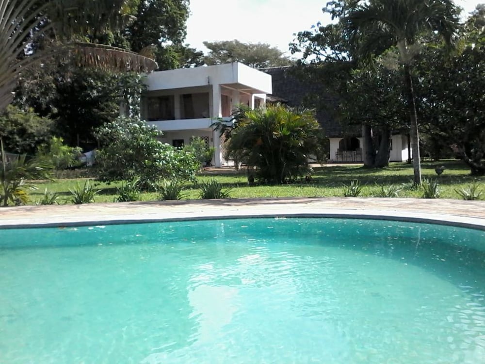 Hotel Cooke Villa