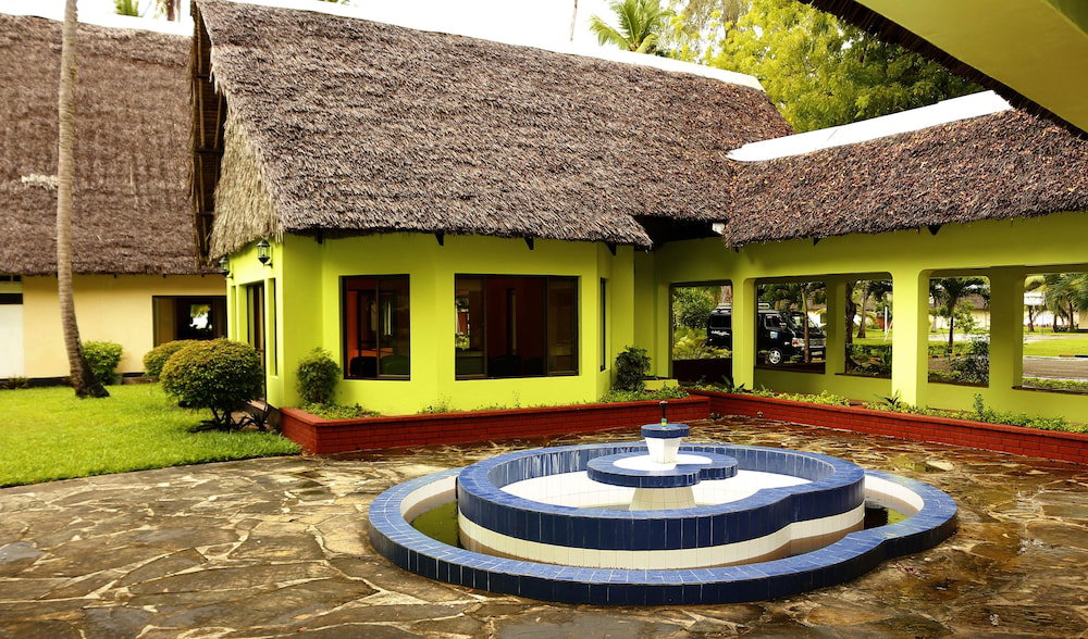 Hotel Jumuia Conference & Beach Resort