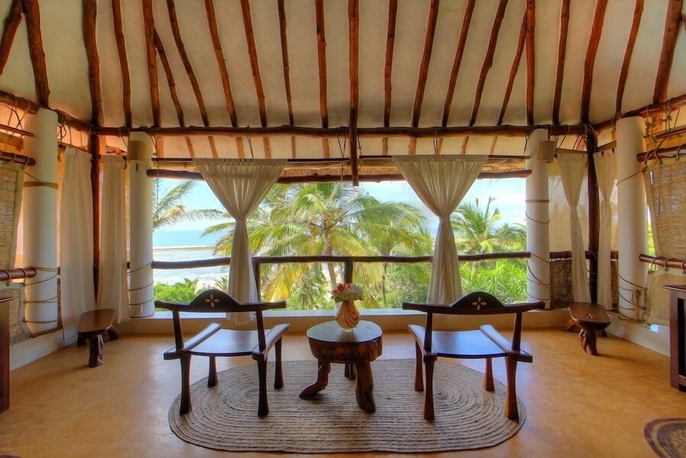 Hotel Swahili House Tiwi Beach - Private Oceanfront Boutique Villa Near Diani