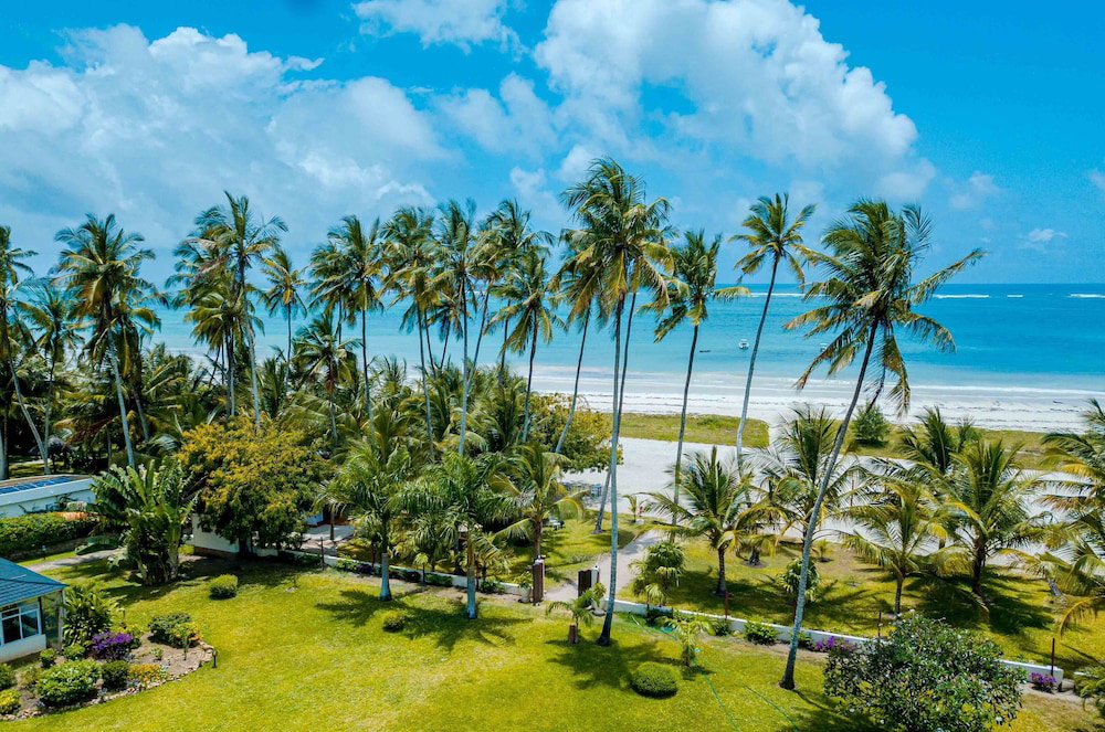 Hotel Mzima Beach