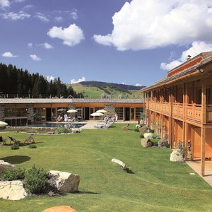 Hotel Tirler - Dolomites Living Hotel cazare Siusi