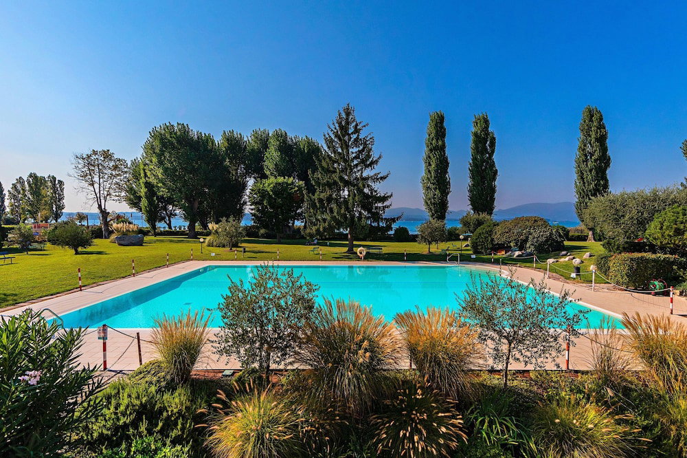 Hotel Sporting 2 58 In Sirmione