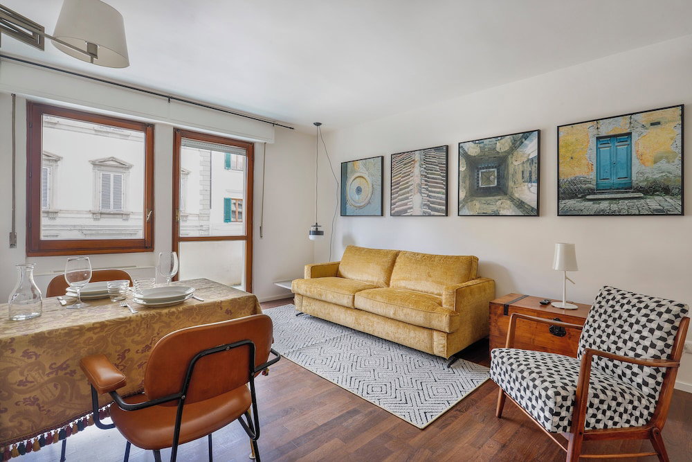 Hotel Sara Studio Apartment
