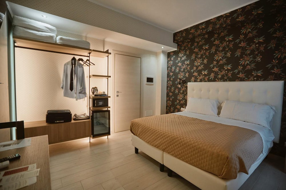 Hotel Castrichella Smart Buotique Hotel Rome Airport