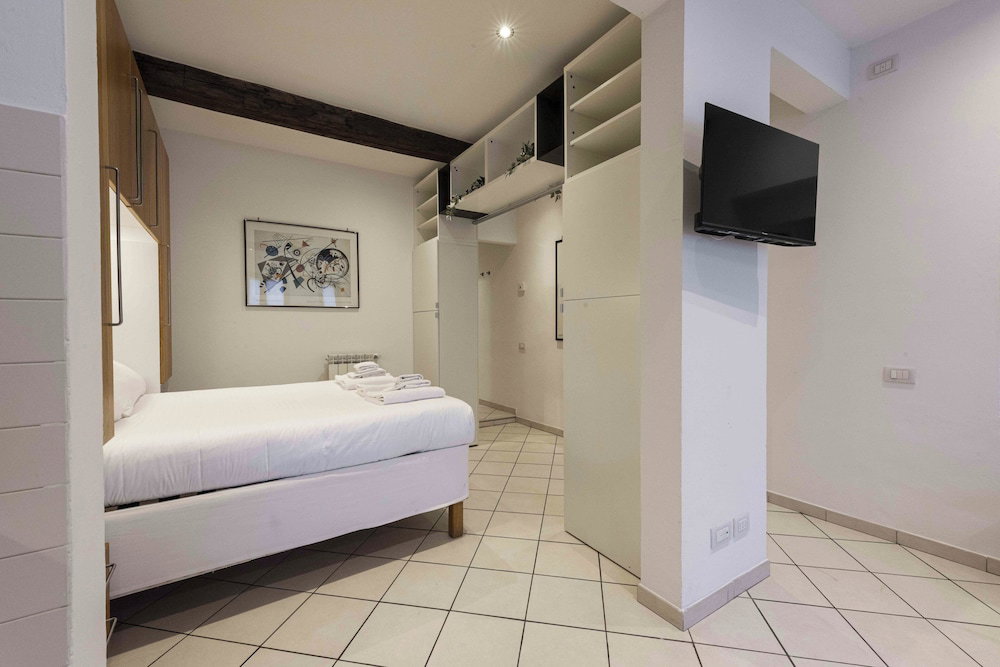 Ariento Apartments By Mmega