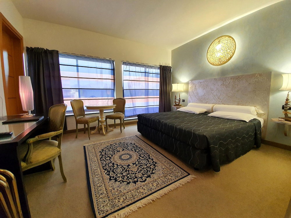 Hotel Hotel Feel Inn Venice Airport Rooms