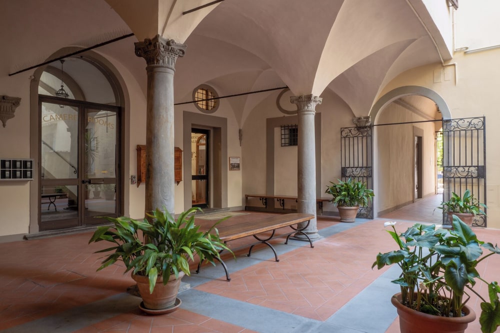 Hotel Foresteria Valdese Di Firenze - Casa Per Ferie